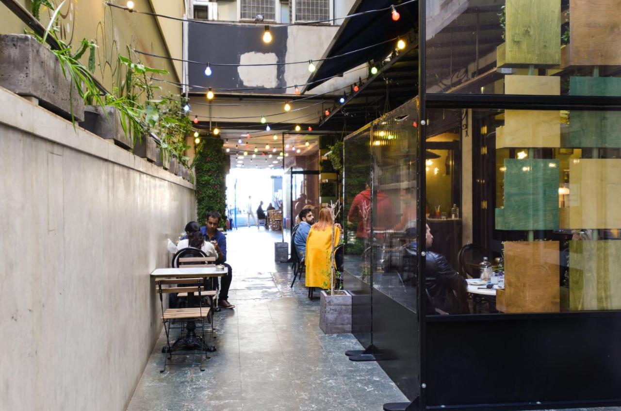 Athens Stylish Studio In Front Of Syntagma Metro Stop For 2 Exterior photo