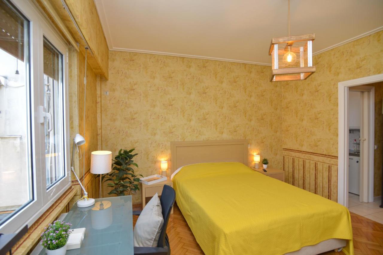 Athens Stylish Studio In Front Of Syntagma Metro Stop For 2 Exterior photo